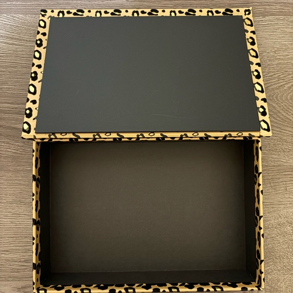 Bebe Storage Box - Picture 2 of 4